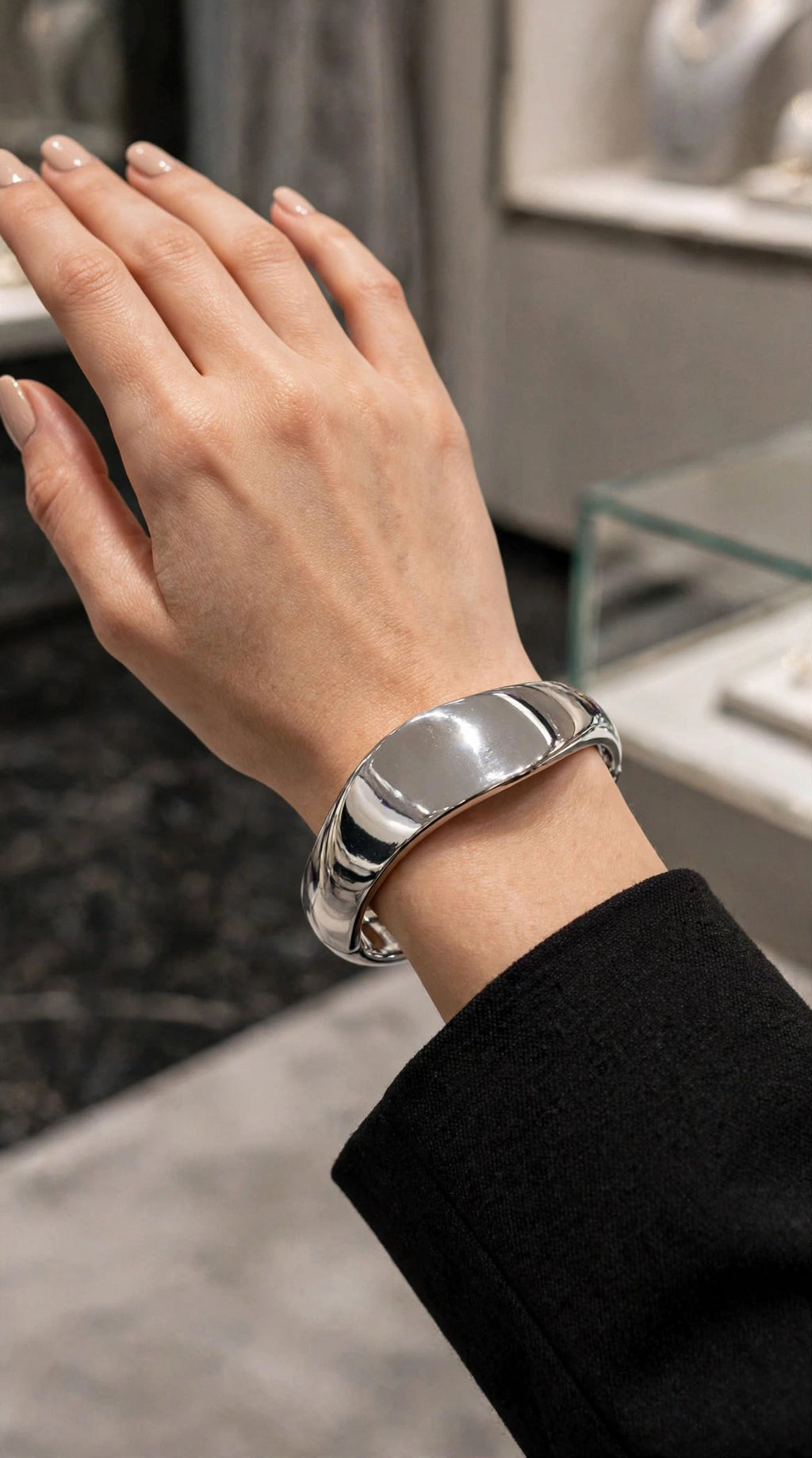 Bracciale Laura rigido con chiusura clip